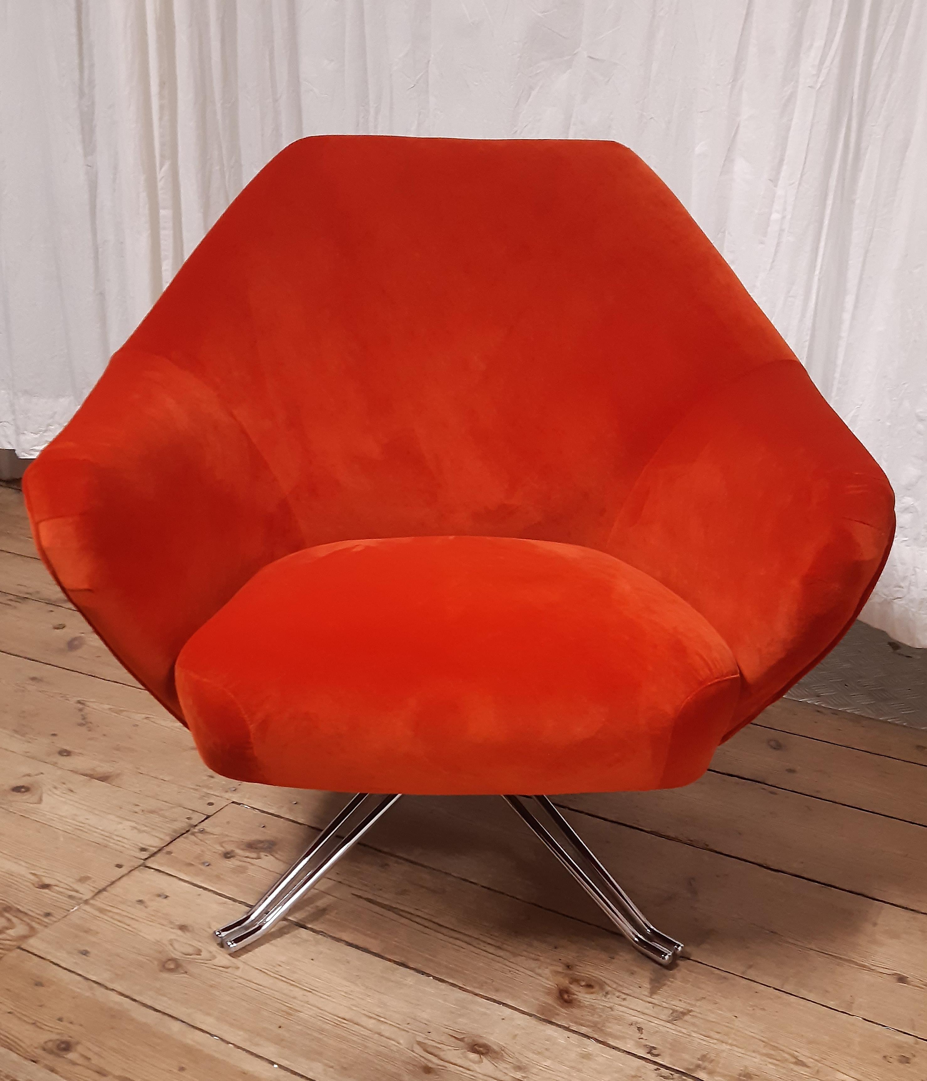 P32 Lounge Chair Polsterei