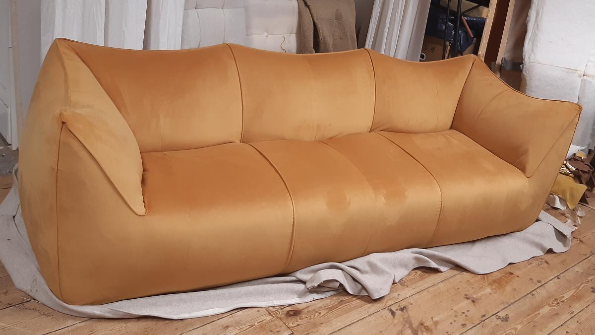Le Bambole Sofa Polsterei